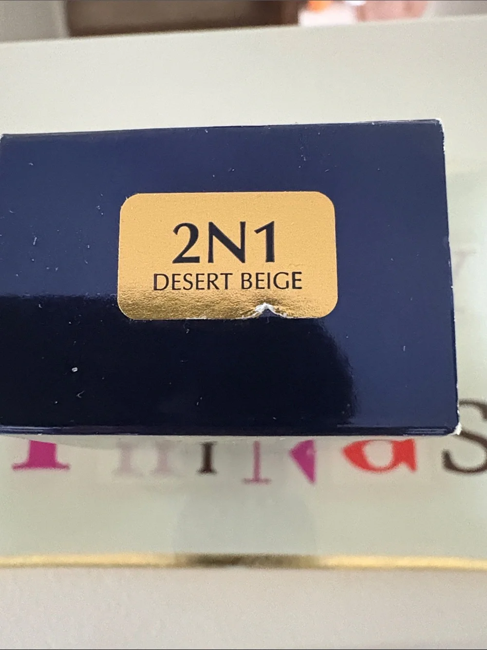 Estee  Lauder Double Wear Stay in Place Makeup; shade 2N1 Desert Beige; NIB